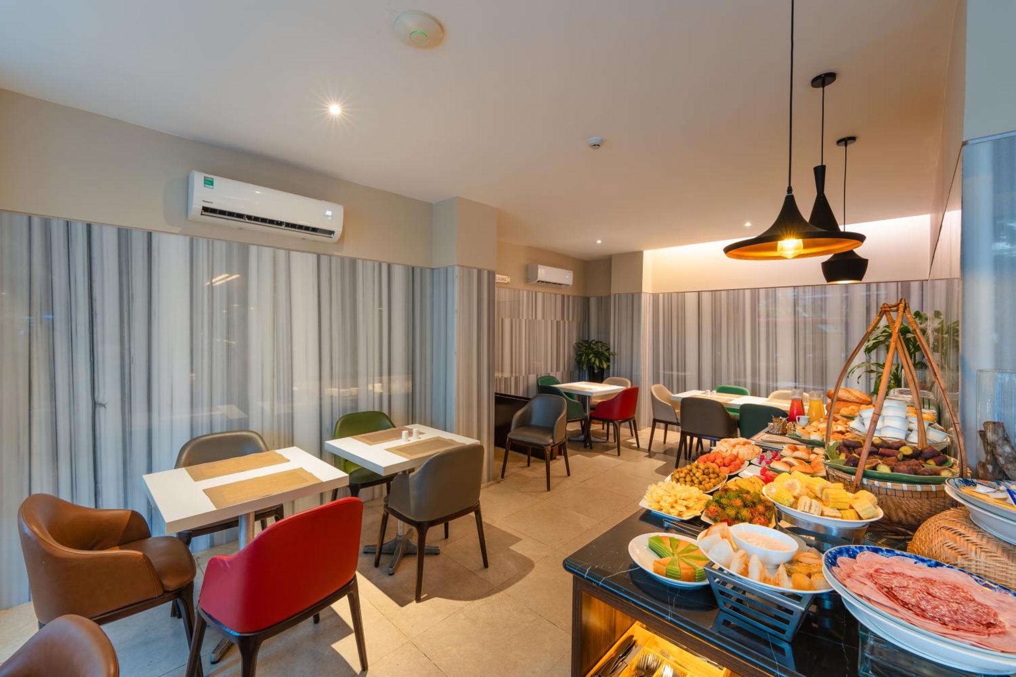 Liberty Hotel Saigon Greenview Ciudad Ho Chi Minh  Exterior foto